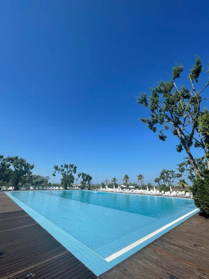 Divjaka Resort Resort *